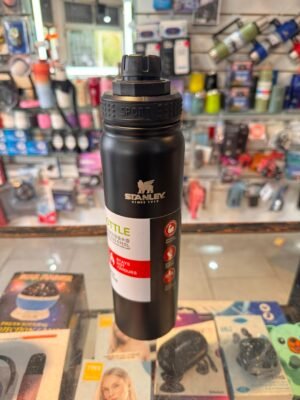 BOTELLA TERMICA TIPO STANLEY NEGRO 750ML CON PICO A ROSCA