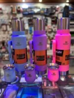 MATE Y TERMO STANLEY REPLICA A 1,4LTS FUCSIA CON MANIJA